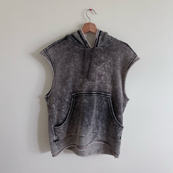 FREE PEOPLE Low Valley Hoodie Vest Size Small Oversized - Picture 2 of 5